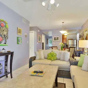 Lavender Jungle By Avantstay Great Location W Patio Shared Pool Week Long Only Holiday home