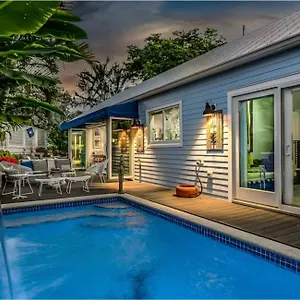 Casa Azul-open Concept With Pool Holiday home